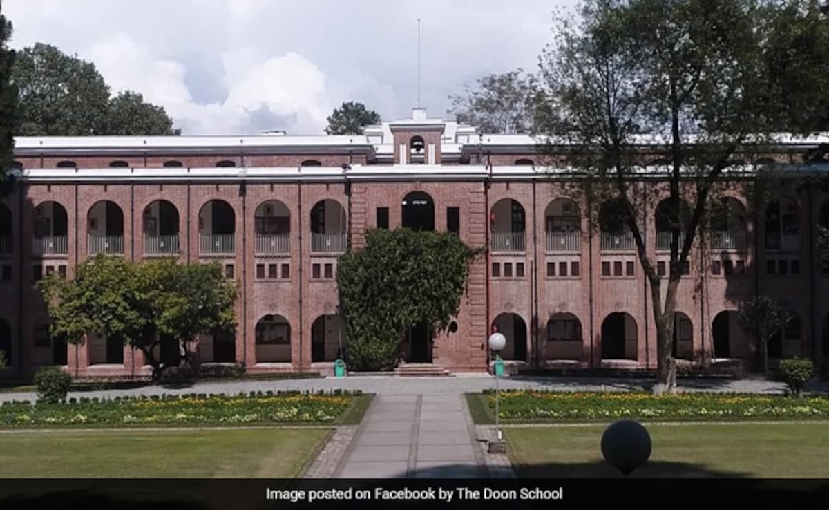 उत्तराखंड के इस स्कूल से पढ़ें हैं भारत के ये पूर्व प्रधानमंत्री, फीस सुनकर उड़ जाएंगे आपको होश — WellsTrack