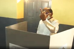 Tamil Nadu Polls: P Chidambaram Casts Vote In Kandanur Tamil Nadu Polls: P Chidambaram Casts Vote In Kandanur