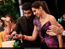 Sanjana Ganesan Misses Husband Jasprit Bumrah "Little Extra" On One-Month Wedding Anniversary Sanjana Ganesan Misses Husband Jasprit Bumrah "Little Extra" On One-Month Wedding Anniversary