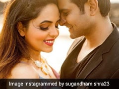 कॉमेडियन सुगंधा मिश्रा और संकेत भोसले ने की सगाई, वायरल हुईं Photos