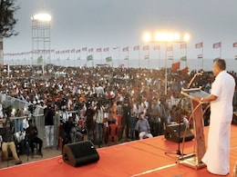 केरल में LDF की दमदार जीत से कांग्रेस नेता हैरान, बीजेपी के शून्य की ओर बढ़ने पर लोगों ने कसा तंज केरल में LDF की दमदार जीत से कांग्रेस नेता हैरान, बीजेपी के शून्य की ओर बढ़ने पर लोगों ने कसा तंज