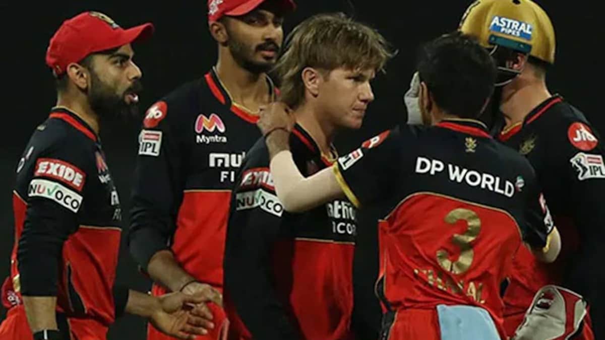 IPL 2022: Aakash Chopra Predicts Names Of Players RCB Might Retain, Excludes Glenn Maxwell