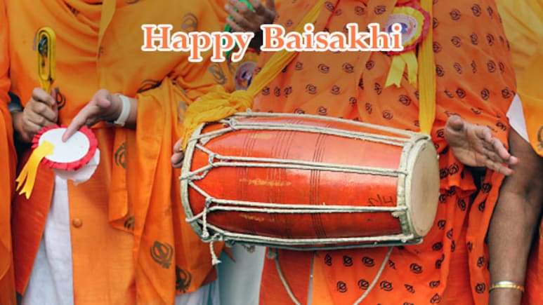 Baisakhi 2026: बैसाखी आई, साथ में ढेरों खुशियां लाई, इन संदेशों के जरिए अपनों को दें बैसाखी की हार्दिक शुभकामनाएं