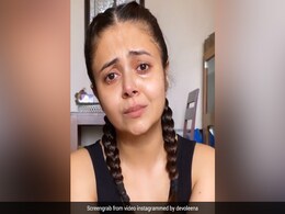 Devoleena Bhattacharjee ने रो-रोकर बताया अपने दिल का हाल, इस बात से हैं परेशान- देखें Video Devoleena Bhattacharjee ने रो-रोकर बताया अपने दिल का हाल, इस बात से हैं परेशान- देखें Video