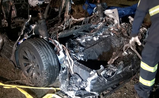 US Police To Demand Tesla Car Crash Data, Elon Musk Denies Autopilot Use