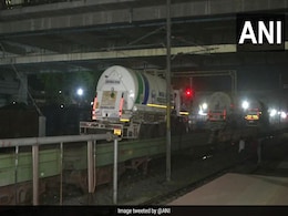 पहली 'Oxygen Express' विशाखापत्तनम से पहुंची महाराष्ट्र, अस्पताल बेसब्री से कर रहे थे इंतजार पहली 'Oxygen Express' विशाखापत्तनम से पहुंची महाराष्ट्र, अस्पताल बेसब्री से कर रहे थे इंतजार