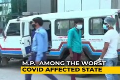 Scenes Of Despair As Covid Patients' Families Scramble For Beds In Indore Scenes Of Despair As Covid Patients' Families Scramble For Beds In Indore