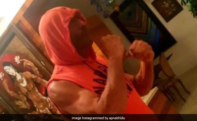 Jackie Shroff Shared This Pic And These Bollywood Stars Are Super Impressed