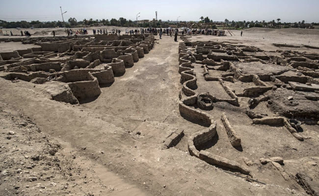Egypt Unveils 3,000-Year-Old "Lost" City Near Luxor
