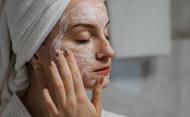 7-Day Guide To Pamper Your Skin And Beat Lockdown Blues