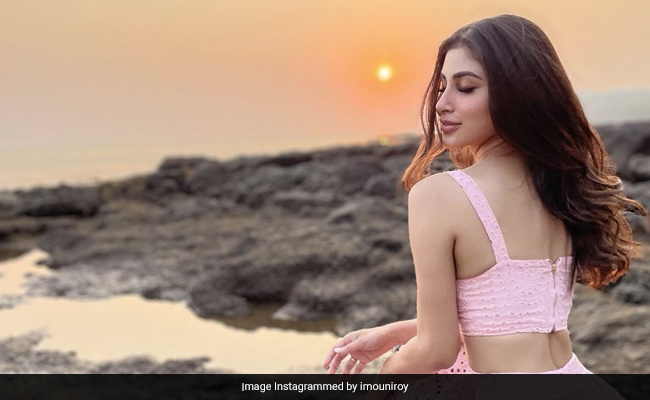 Mouni Roy Almost Outshines The Sunset In These Stunning Pics