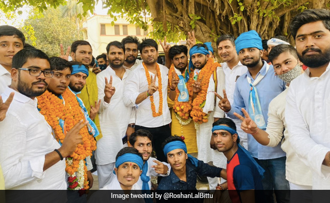 Congress' Student Wing Sweeps Polls At Varanasi University