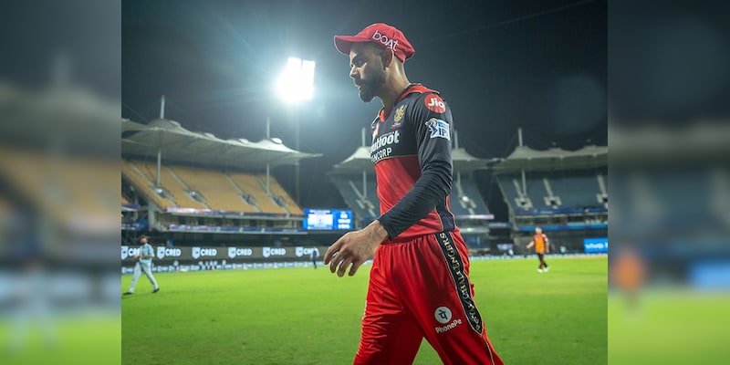 SRH vs RCB: Virat Kohli Reprimanded For IPL Code Of Conduct Breach - Vimarsana News