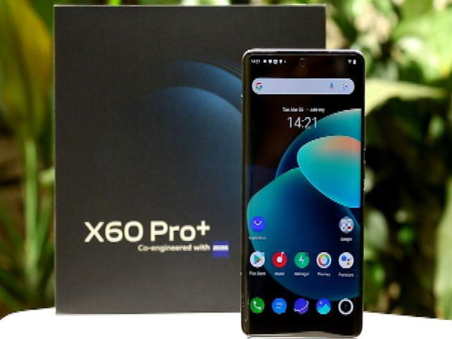 Is The Vivo X60 Pro+ the Best Camera on a Phone?