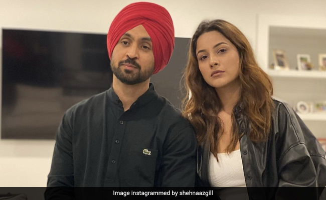 Shehnaaz Gill की तस्वीरें दिलजीत दोसांझ के साथ हुईं वायरल तो फैंस देने लगे बधाई...देखें Photos