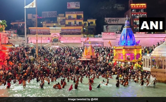 Kumbh Mela 2021: Lakhs Ignore Covid Rules For Shahi Snan In Haridwar