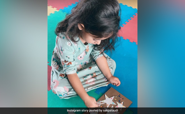 What's Keeping Soha Ali Khan And Daughter Inaaya Busy