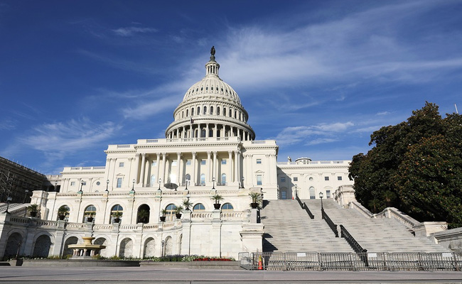 US Capitol Police Arrest Man Smelling Of Fuel, Carrying Flare Gun