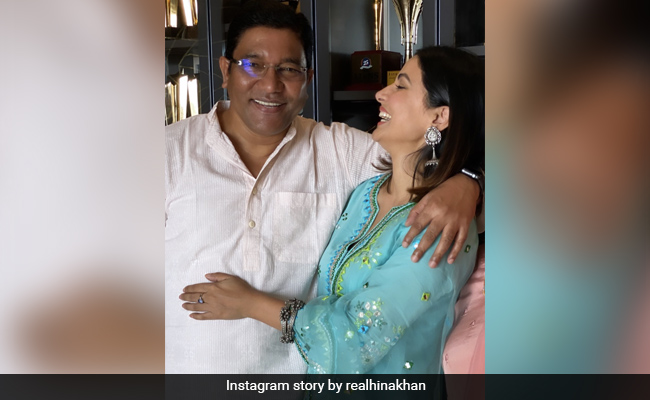 "My Dear Daddy": Hina Khan Shares Memories Of Her Late Father
