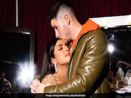 Priyanka Chopra ने पति निक जोनस के साथ फोटो पोस्ट कर की तारीफ, बोलीं- मुझे आप पर गर्व है... Priyanka Chopra ने पति निक जोनस के साथ फोटो पोस्ट कर की तारीफ, बोलीं- मुझे आप पर गर्व है...