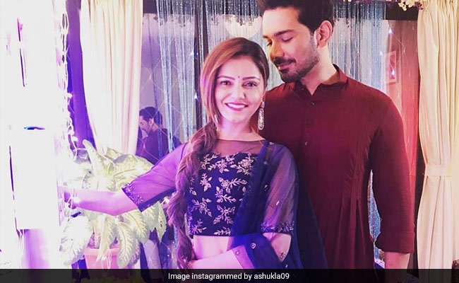 "Life Is Incomplete Without You": Abhinav Shukla For COVID+ Wife Rubina Dilaik, Recovering In Shimla