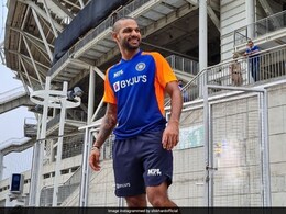 "Soulful Sunday": Delhi Capitals Post Video Of Shikhar Dhawan Reciting A Poem "Soulful Sunday": Delhi Capitals Post Video Of Shikhar Dhawan Reciting A Poem
