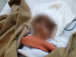 खतरनाक बीमारी से जूझ रहे मासूम को बचाने के लिए बढ़े कई हाथ, 16 करोड़ का इंजेक्शन बना संजीवनी खतरनाक बीमारी से जूझ रहे मासूम को बचाने के लिए बढ़े कई हाथ, 16 करोड़ का इंजेक्शन बना संजीवनी