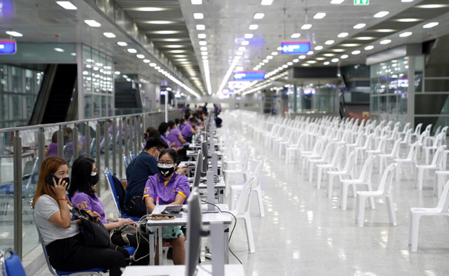 Thailand Imposes More Restrictions As Omicron Cases Surge