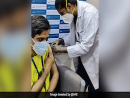 भारत में रूसी कोरोना वैक्सीन Sputnik V की पहली डोज लगाई गई , जानिए क्या होगी कीमत भारत में रूसी कोरोना वैक्सीन Sputnik V की पहली डोज लगाई गई , जानिए क्या होगी कीमत