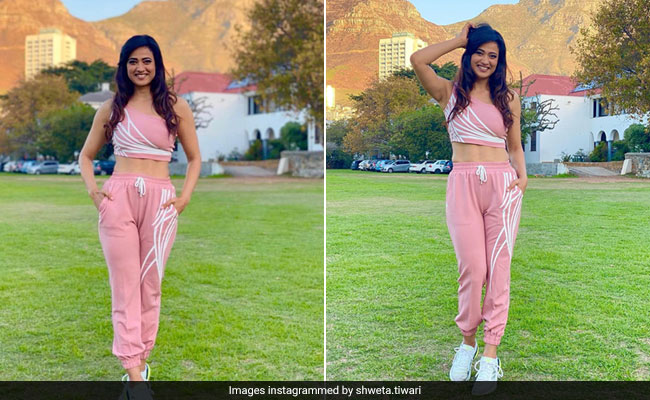 Shweta Tiwari Adds One More Fashionable Outfit To Her <i>Khatron Ke Khiladi</i> Style Diaries
