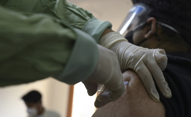 "Surpassed All Previous Records": Delhi Minister Says 2.05 Lakh People Vaccinated In A Day