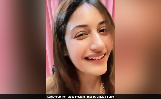 टीवी की नागिन सुरभि चंदना ने 'गिलहरियां' गाने पर यूं दिए एक्सप्रेशंस, Video हुआ वायरल