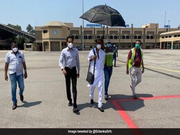 Trending: Rajinikanth Is Back In Chennai After Wrapping <i>Annaatthe</i> Shoot In Hyderabad Trending: Rajinikanth Is Back In Chennai After Wrapping <i>Annaatthe</i> Shoot In Hyderabad