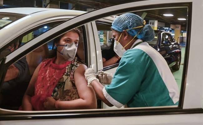 Delhi's Walk-In Vaccinations Help Achieve Highest Vaccinations In A Month