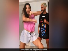 नोरा फतेही ने सिखाए धमाकेदार डांस स्टेप्स, खूब वायरल हो रहा Video नोरा फतेही ने सिखाए धमाकेदार डांस स्टेप्स, खूब वायरल हो रहा Video