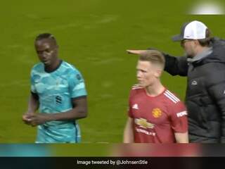 Watch: Liverpools Sadio Mane Refuses To Shake Manager Jurgen Klopps Hand After 4-2 Win Over Manchester United