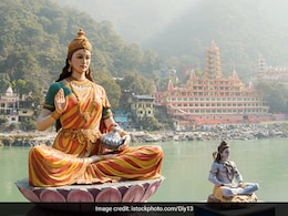 जून में किस दिन मनाई जाएगी गंगा दशहरा, इस शुभ संयोग में करें पूजा, सुख-शांति से गुजरेगा साल   जून में किस दिन मनाई जाएगी गंगा दशहरा, इस शुभ संयोग में करें पूजा, सुख-शांति से गुजरेगा साल