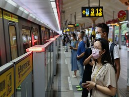 Taiwan's Daily Covid Infections Cross 10,000 Mark After Zero-Covid Shift Taiwan's Daily Covid Infections Cross 10,000 Mark After Zero-Covid Shift