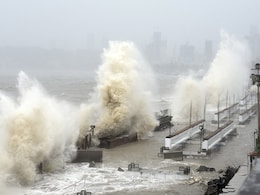 Cyclone Tauktae: 29 Persons Aboard Three Vessels Rescued In Mumbai Cyclone Tauktae: 29 Persons Aboard Three Vessels Rescued In Mumbai