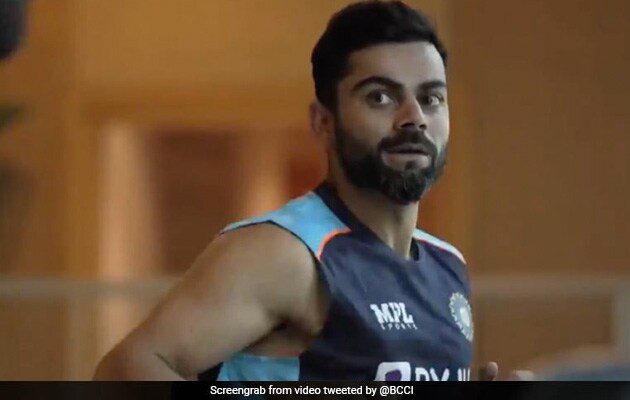 Twitter's "Caketarians, Vadapaverians" On Virat Kohli's "Vegetarian" Post