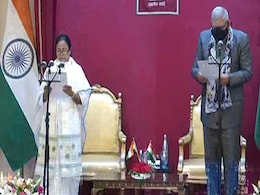 पश्चिम बंगाल : ममता बनर्जी ने तीसरी बार मुख्यमंत्री पद की शपथ ली पश्चिम बंगाल : ममता बनर्जी ने तीसरी बार मुख्यमंत्री पद की शपथ ली