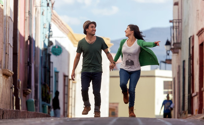 How To Impress Your Partner On The First Date, According To Zodiac Signs