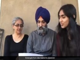 बेटी ने माता-पिता को दिखाया ऐसा लेटर, पढ़कर दोनों रह गए हैरान, 80 लाख से ज्यादा बार देखा गया Video बेटी ने माता-पिता को दिखाया ऐसा लेटर, पढ़कर दोनों रह गए हैरान, 80 लाख से ज्यादा बार देखा गया Video