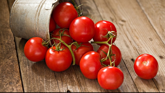 Tomatoes are rich in lycopene, a nutrient that helps in boostingmale fertility