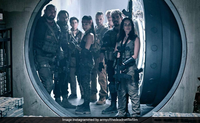 <i>Army Of The Dead</i> Review: Parts Are Suitably Horrific But Don't Add Up To A Movie That Will Blow Your Mind