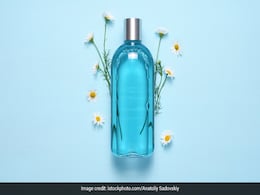 7 Best Antibacterial Shower Gels To Buy To Keep Your Body Fresh And Germ-Free 7 Best Antibacterial Shower Gels To Buy To Keep Your Body Fresh And Germ-Free