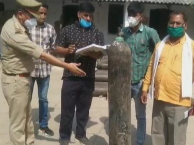 Kanpur Cop Starts Oxygen Bank For The Poor