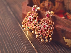 500 रुपये में खरीदे झुमके निकले लाखों के, थ्रिफ्ट शॉपिंग ने बदली महिला की किस्मत, ऐसे करें लग्जरी सामान की पहचान