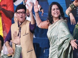 Super Dancer के मंच पर सुप्रिया और सचिन पिलगांवकर ने जमकर किया 'लावणी' डांस, वायरल हुआ Video Super Dancer के मंच पर सुप्रिया और सचिन पिलगांवकर ने जमकर किया 'लावणी' डांस, वायरल हुआ Video