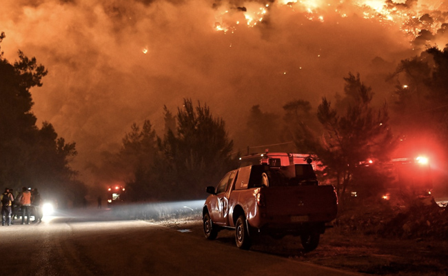 Greece Villages Evacuated As Forest Fires Rage, 62 Fire Engines, 17 Planes Deployed